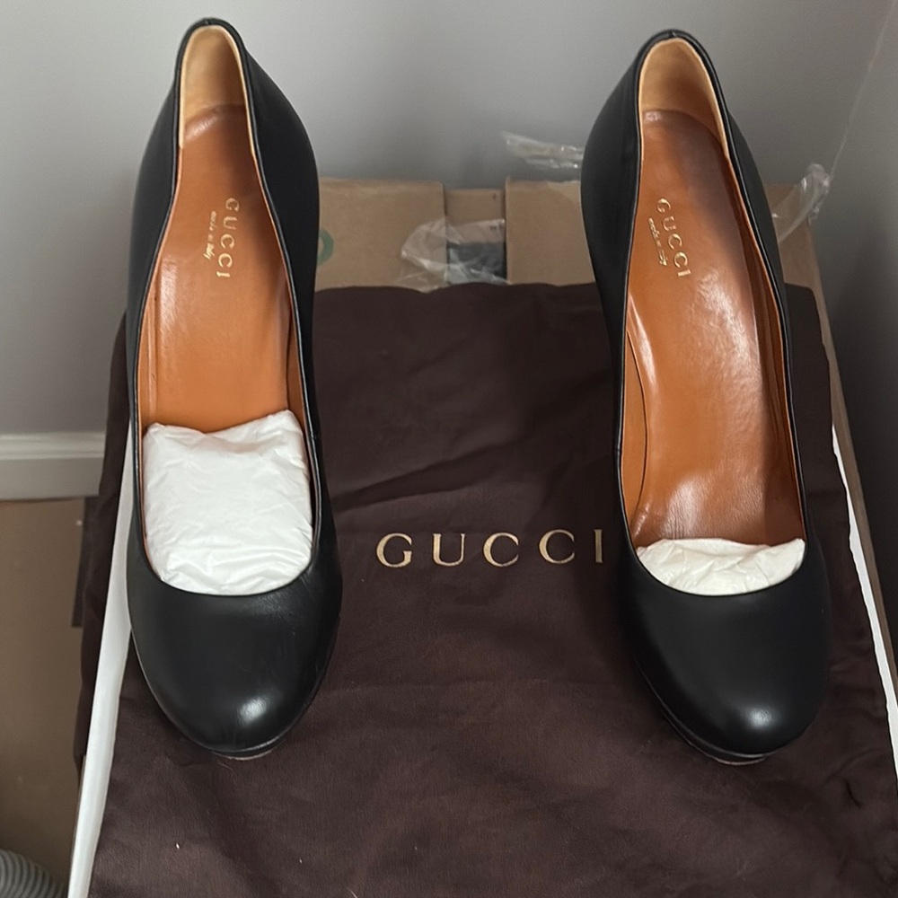 Gucci Black Leather Stiletto Heels, worn once, in really good condition.